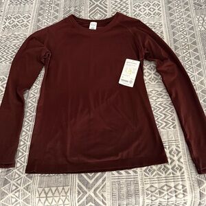 Athleta Momentum Seamless top size L, new with tags, garnet